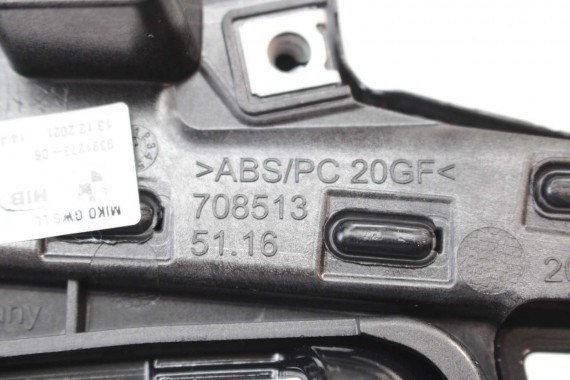 BMW 5 G30 SCHOWEK TUNELU 6819878 51166819878 konsola środkowa dekor 51168323400 dekory listwy 8323400 9391272 9391273 6819878