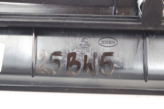 BMW 5 G30 SCHOWEK TUNELU 6819878 51166819878 konsola środkowa dekor 51168323400 dekory listwy 8323400 9391272 9391273 6819878
