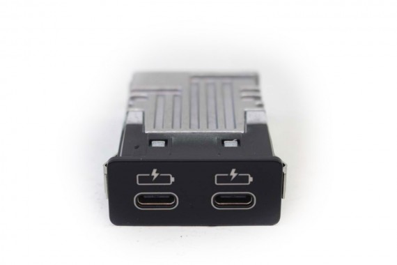 BMW 5 G30 PORT USB PRZYŁĄCZE Podwójne gniazdo 8711938 84108711938 84 10 8711938 8711938 8711938 8711938 8711938 8711938 MINI LCi