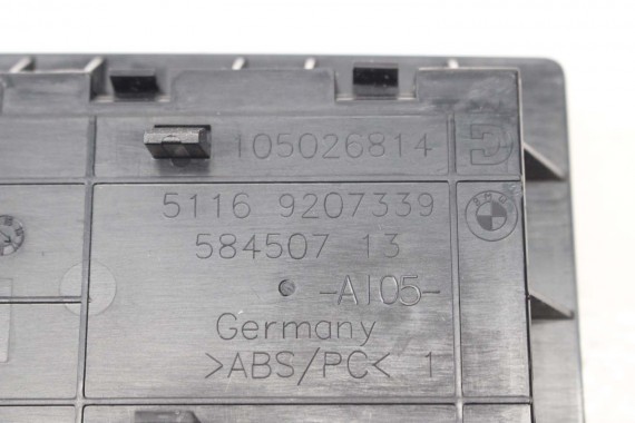 BMW i8 l12 PODKŁADKA POD TELEFON UCHWYT 9220651 9220651 84109220651 84109215829 84109196812 9220651 9215829 9196812 84109220651