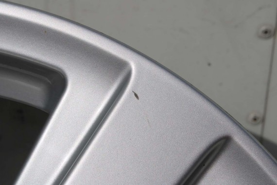 AUDI Q5 FELGI 17 cali 8R0601025S KOŁA felga 7J*17H2 ET33 104W 8R 80A 8R0601025S 8R0601025S 8R0601025S 8R0601025S 8R0601025S