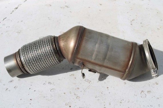 BMW 5 G30 KATALIZATOR 8685970 2.0 b B20B B48 B48B20B benzyna 252 KM 185 KW 8638227 18328685970 8685970 8685970 8685970 8685970