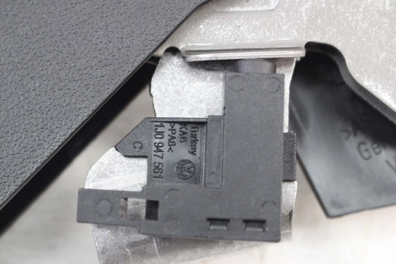 AUDI A1 DŹWIGNIA HAMULCA RĘCZNEGO HAMULEC RĘCZNY 8X0711463 8X 6C0711303 8X0711463 8X0 711 463 8X0711463 6C0711461 8X0711463