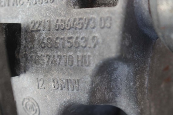 BMW 5 G31 ŁAPA SILNIKA...