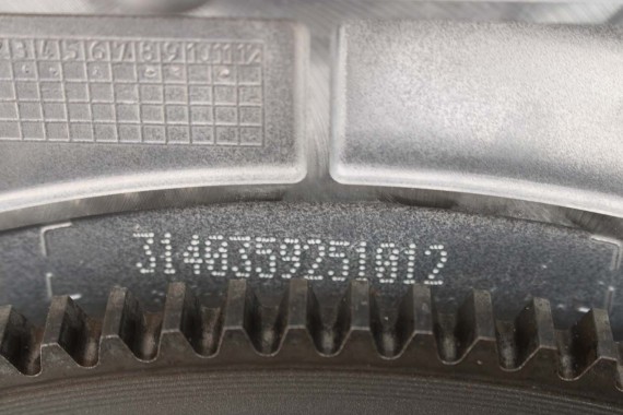 BMW 5 G30 KOŁO ZĘBATE 8577213 SILNIK B47 D20A diesel B47D20 2.0d 8577213 TARCZA ZABIERAKOWA 11228577213 577213 11228577213