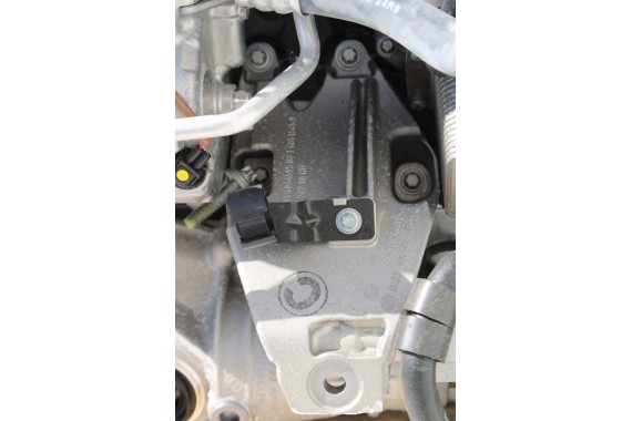 BMW 5 G30 ŁAPA SILNIKA...