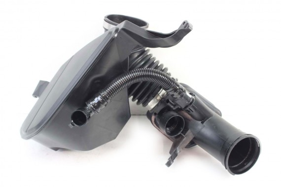 BMW 5 G30 REZONATOR...