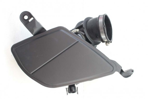 BMW 5 G30 REZONATOR POWIETRZA 8591849 8585001 PRZEWÓD 8591849 13718585001 WLOT RURKA FILTRA 8573422 8573422 13718591849 8573871