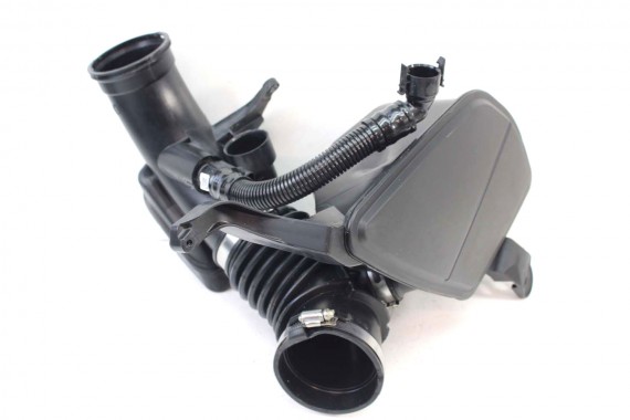 BMW 5 G30 REZONATOR...