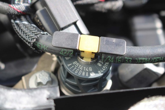 BMW 5 G30 G31 UKŁAD PALIWOWY 2.0 D WTRYSKI 8514148 + LISTWA 8514154 +pompa 8511626 silnik diesel 13538514148 13538516196 8514148