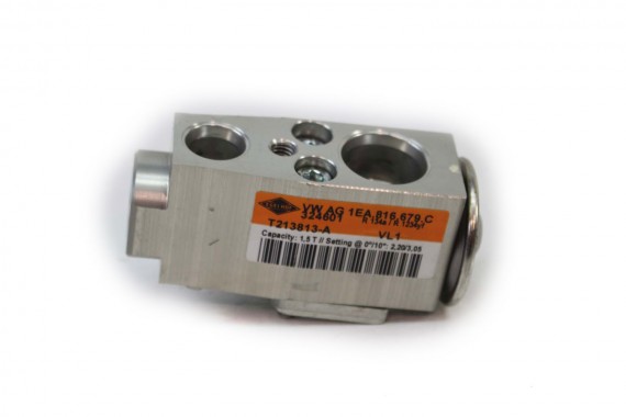 VW ID4 ZAWÓR 1EA816103D...