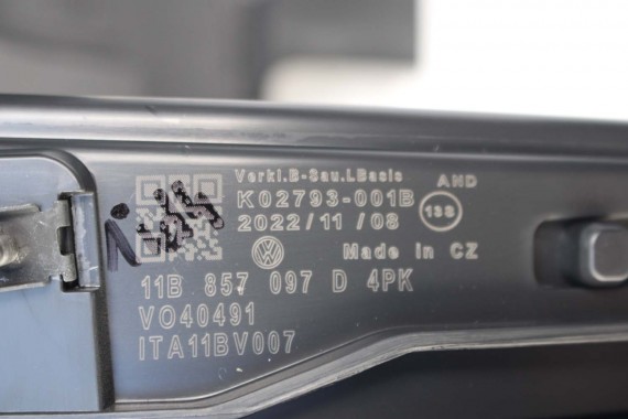 VW ID4 Pro SCHOWEK KONSOLI 11B858114 PASAŻERA KONSOLA PULPIT DESKA ROZDZIELCZA KOKPIT PULPIT LISTWA WYKOŃCZENIE