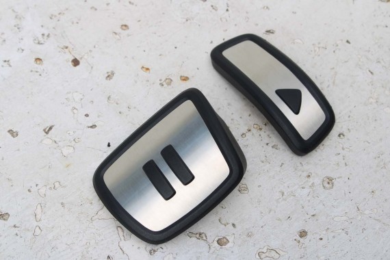 VW ID3 ID4 ID5 NAKŁADKI PEDAŁÓW 10A723131 10A721647 KOMPLET NAKŁADEK 10A723131 10A721647 10A723131 10A721647 10A723131 10A721647