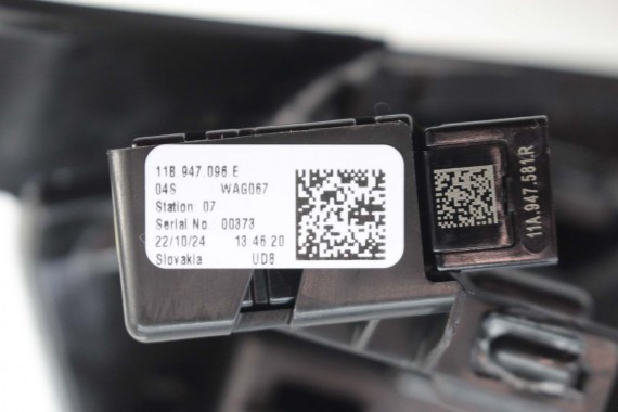 VW ID4 ID5 KRATKI WLOTY POWIETRZA KONSOLI 11B858415D kratka wlot nawiewu 11B858415 11B947093C 11B858416R 11B947095C 11A947581M