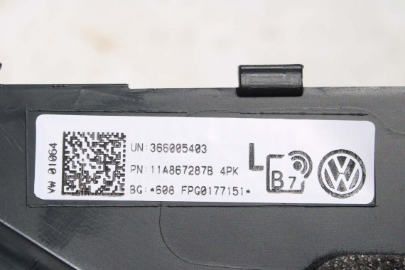 VW ID4 Pro PODSUFITKA 11A867501BE TAPICERKA + słupki czarna 11A867233F 11A867234F 11A867243C 11A867244C 11A857551C 11A857552D