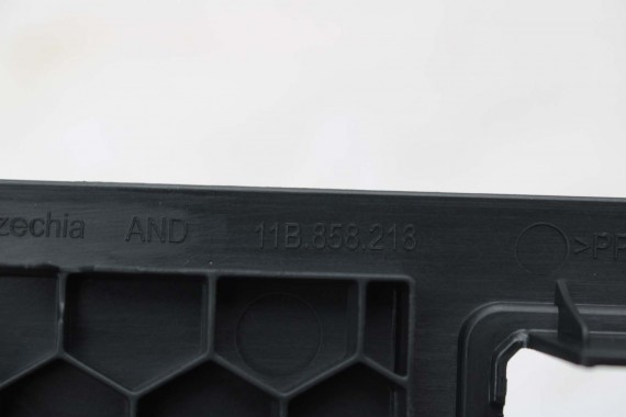 VW ID4 Pro ZAŚLEPKA 11B858217 11B858218 WYKOŃCZENIE KONSOLI NAKŁADKA 11B858217 11B858218 11B858217 11B858218 11B858217 11B858218