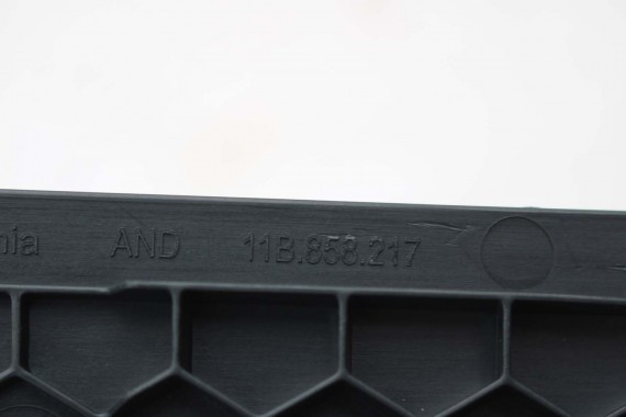 VW ID4 Pro ZAŚLEPKA 11B858217 11B858218 WYKOŃCZENIE KONSOLI NAKŁADKA 11B858217 11B858218 11B858217 11B858218 11B858217 11B858218