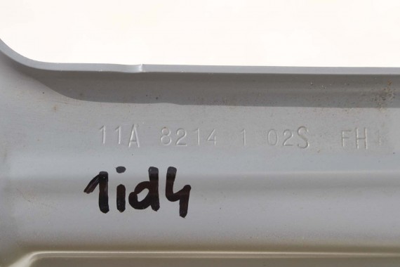 VW ID4 WSPORNIK ŚLIZG WSPORNIK BŁOTNIKA 11A821431 11A821432 prowadnica mocowanie 11A821431 11A821432 11A821431 11A821432