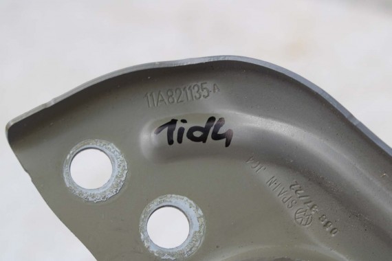 VW ID4 WSPORNIK ŚLIZG WSPORNIK BŁOTNIKA 11A821135 11A821136 prowadnica mocowanie 11A821135A 11A821136A 11A821135 11A821136 L+P