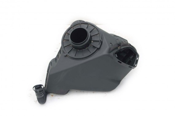 AUDI A6 A7 FILTR POWIETRZA...