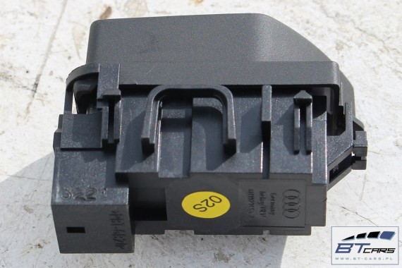 AUDI A8 PRZYCISK 4H1927451A ASYSTENTA ZMIANY PASA 4H1927451A 4H1 927 451 4H1927451A PRZEŁĄCZNIK 4H1927451A 4H1927451A 4H1927451