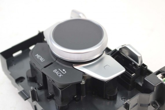 AUDI A3 PANEL gałka MMI 8V0919614BM 3g+ 8V TOUCHPAD STEROWANIA 8V0 919 614 BM 6PS soul (czerń) z touchpadem FL LIFT 8V0919614BM