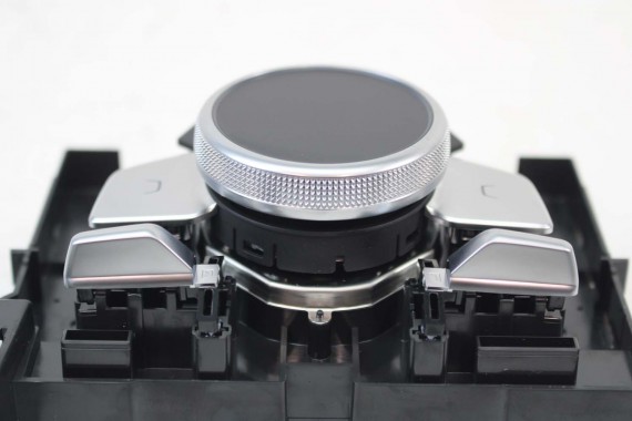 AUDI A3 PANEL gałka MMI 8V0919614BM 3g+ 8V TOUCHPAD STEROWANIA 8V0 919 614 BM 6PS soul (czerń) z touchpadem FL LIFT 8V0919614BM