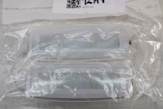 AUDI A5 A6 A7 A8 TT LAMPKA PODSUFITKI 4H0947105C 4H0 947 105 C oświetlenie kabiny Led 4H0947105C 4H0947105C 4H0947105C 4H0947105