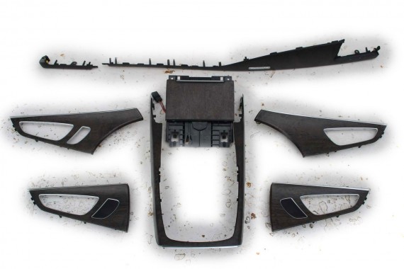 AUDI A7 LISTWY OZDOBNE...