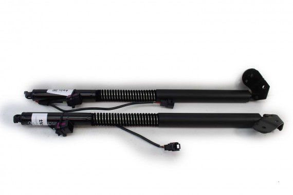 AUDI A7 KOMPLET SIŁOWNIKÓW...