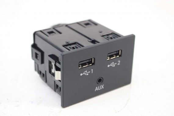 AUDI A6 PORT USB PRZYŁĄCZE 81A035736 81A 035 736 gniazdo USB AUX 4G A7 gniazda złącza złącze 2*USB 81A035736 81A035736 81A035736