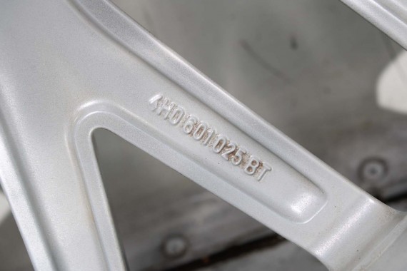 AUDI A8 4H D4 FELGI 20 cali 4H0601025BT OPONY LATO KOŁA felga 9J*20H2 ET37 opona GOODYEAR EAGLE F1 265/40/20 104Y 4H 4H0601025BT