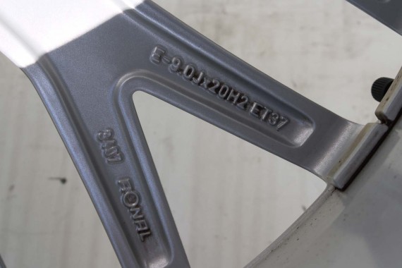 AUDI A8 4H D4 FELGI 20 cali 4H0601025BT OPONY LATO KOŁA felga 9J*20H2 ET37 opona GOODYEAR EAGLE F1 265/40/20 104Y 4H 4H0601025BT