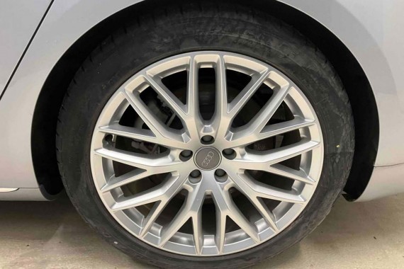 AUDI A8 4H D4 FELGI 20 cali 4H0601025BT OPONY LATO KOŁA felga 9J*20H2 ET37 opona GOODYEAR EAGLE F1 265/40/20 104Y 4H 4H0601025BT