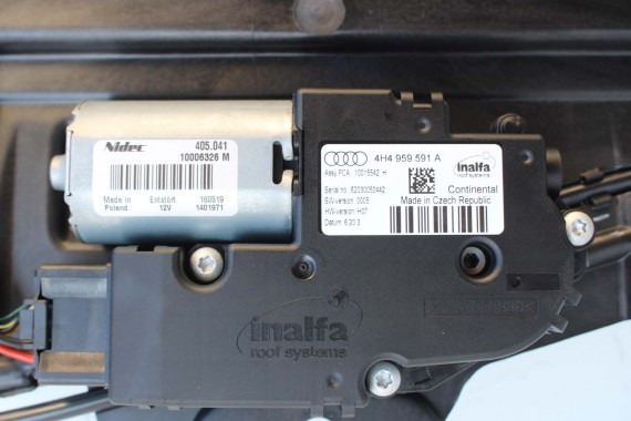 AUDI A8 LONG SZYBERDACH DACH SZKLANY 4H4877041F 4H4959591 4H solar 4H4877049 4H4877071 szkło 4H4877072 szyber panorama 4H4877041
