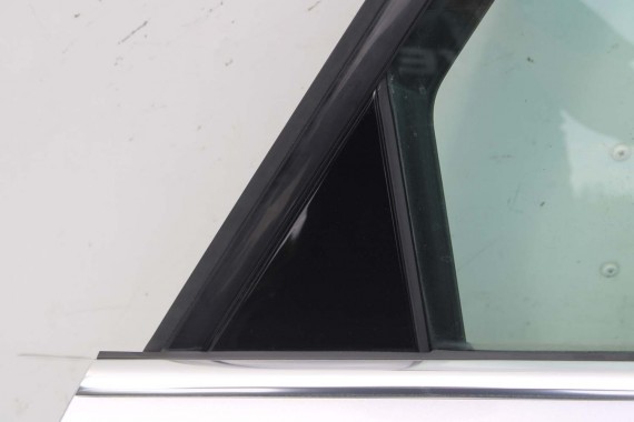 AUDI A8 4H D4 LONG LZ7G DRZWI PRAWE PRZÓD + TYŁ STRONA PRAWA przednie + tylne 2 sztuki LIFT 4H4833052D 4H0831052B Srebrny L5L5