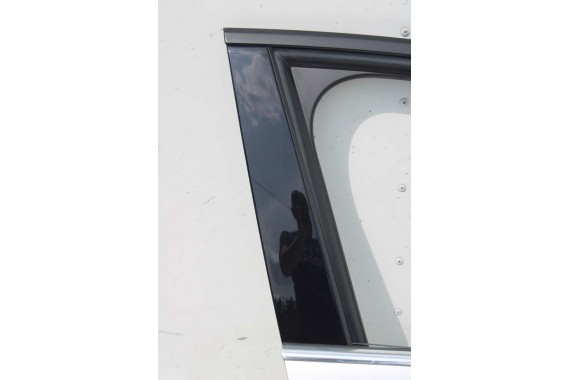 AUDI A8 4H D4 LONG LZ7G DRZWI PRAWE PRZÓD + TYŁ STRONA PRAWA przednie + tylne 2 sztuki LIFT 4H4833052D 4H0831052B Srebrny L5L5