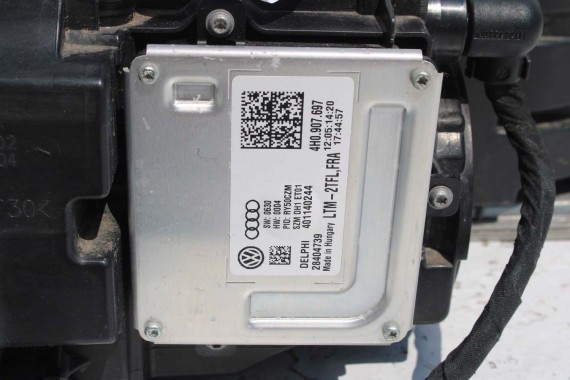 AUDI A8 4H LIFT PRZÓD Matrix maska błotniki zderzak pas przedni lampy wzmocnienie błotnik lampa LZ7G srebrny D4 4H0941035 L5L5