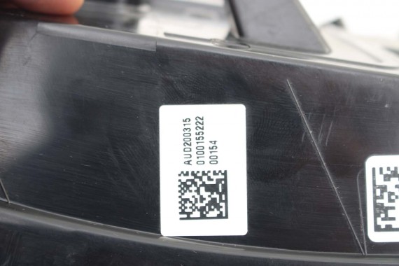 AUDI A8 4H LIFT ZDERZAK + KLAPA TYŁ BAGAŻNIKA Matrix lampa LY9T czarny 4H0945095K 4H0945096K 4H0945093K 4H0945094K 4H0827023L d4