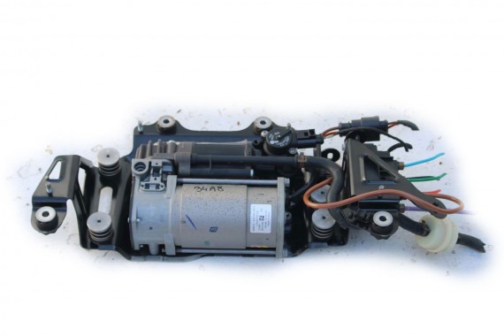 AUDI A8 S8 KOMPRESOR...