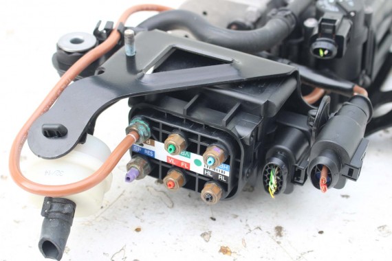 AUDI A8 KOMPRESOR 4H0616005D 4H0616005C 4H0 616 005 D POMPA SPRĘŻARKA ZAWIESZENIA 4H agregat d4 LIFT FL 4H0616005D 4H0616005C