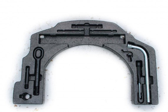 AUDI A8 4H STYROPIAN...