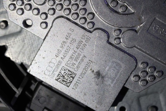 AUDI A8 PAS PRZEDNI WZMOCNIENIE PRZÓD wentylatory chłodnica wody klimatyzacji belka zamek 3.0 TFSi 4H D4 4H0959455R 4H0959455S