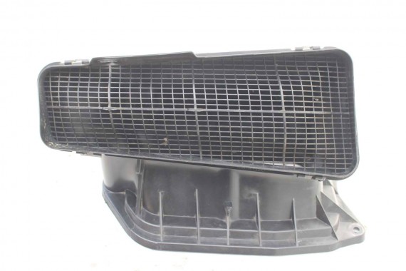 AUDI A8 RYNNA OSŁONA...