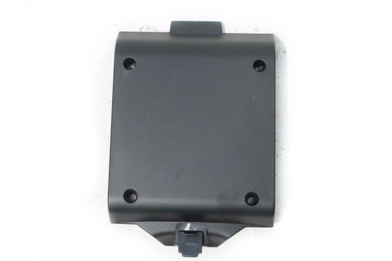 AUDI A8 TAPICERKA TYLNEJ...