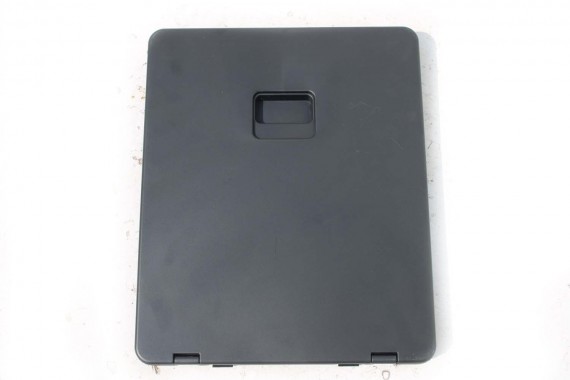 AUDI A8 TAPICERKA TYLNEJ...