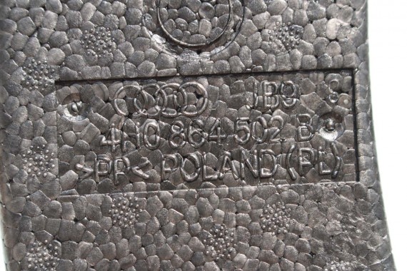 AUDI A8 STYROPIAN PODŁOGA BAGAŻNIKA 4H0864501K tapicerka wykończenie 4H0864501K bagażnik tapicerka 4H D4 wnęka koła zapasowego