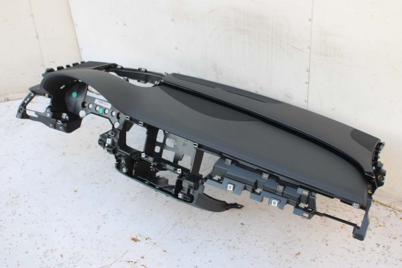 AUDI A8 KONSOLA DESKA ROZDZIELCZA KOKPIT PULPIT 4H1857001J Kolor 38M czarny 4H D4 4H1857001J 4H1857001N 4H1857001J 4H1857001N