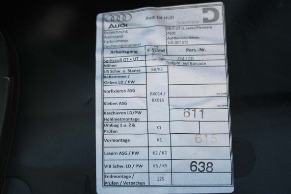 AUDI A8 KONSOLA DESKA ROZDZIELCZA KOKPIT PULPIT 4H1857001J Kolor 38M czarny 4H D4 4H1857001J 4H1857001N 4H1857001J 4H1857001N