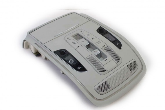 AUDI A8 LAMPKA OŚWIETLENIE...